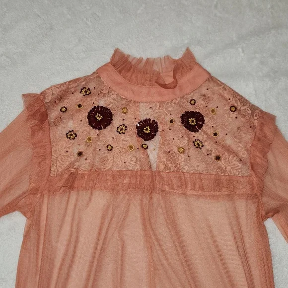 Zara Gorgeous Mesh Top - Picture 2 of 4